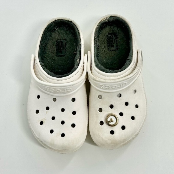 White‎ Crocs Kid Youth Grey Fleece Lined Unisex Slip on Shoes size 2 - Picture 2 of 8